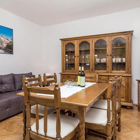 2 Bedroom Awesome Apartment In Pag พาก ภายนอก รูปภาพ