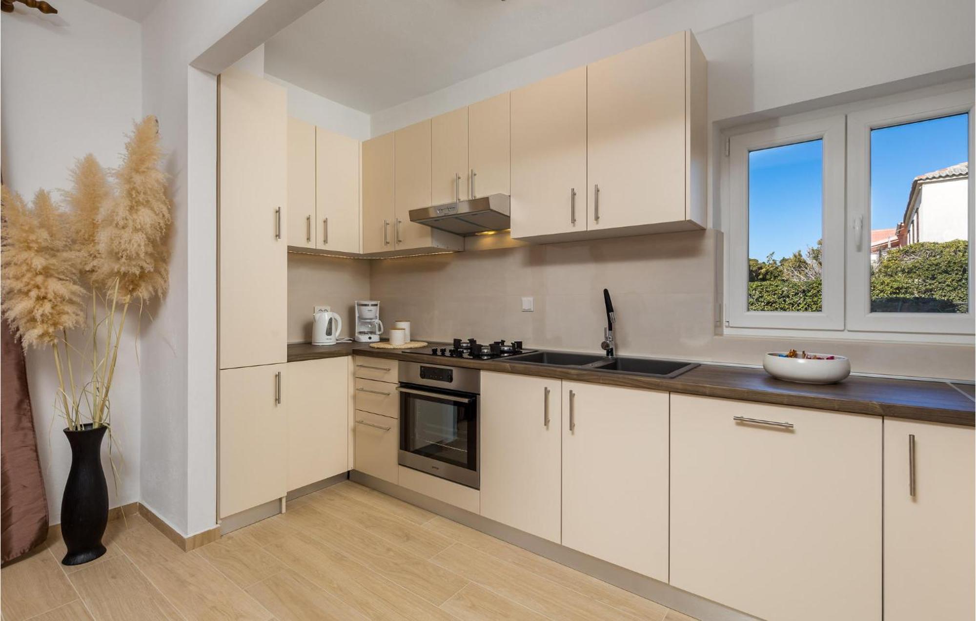 2 Bedroom Awesome Apartment In Pag พาก ภายนอก รูปภาพ